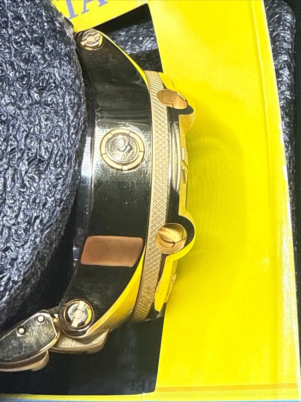 Invicta striking gold